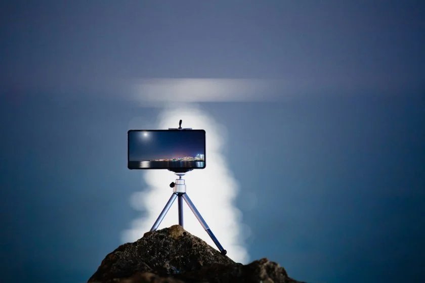 How to Take Better Night Photos Using Your Smartphone